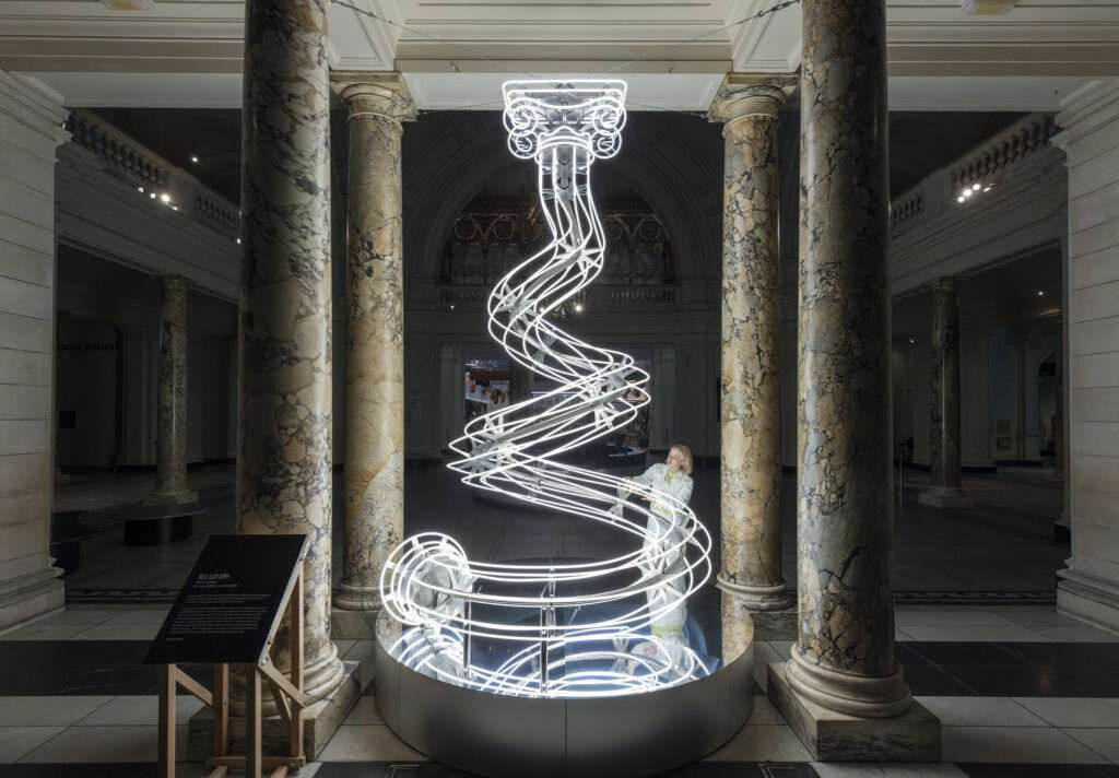 V&A Christmas Tree 2024 - Anna Lomax, 25th November 2024
Photo credit: Courtesy of V&A Museum