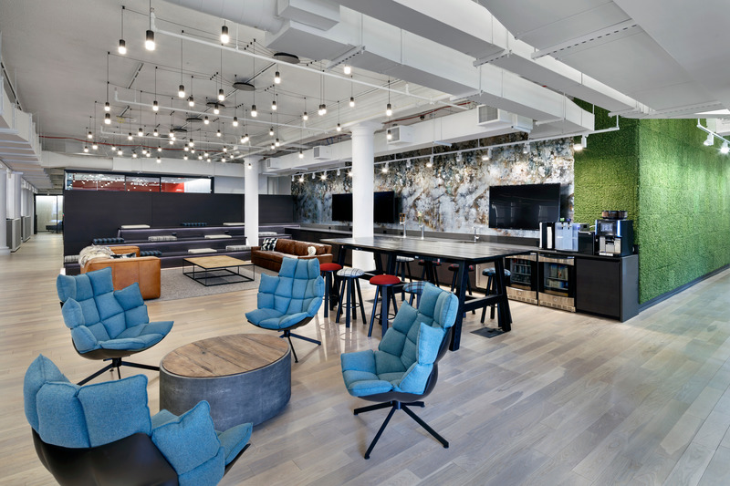 Cosmology by Robert Sangster
Nielsen offices designed by The Switzer Group
Photo credit:
Colin Miller Photography